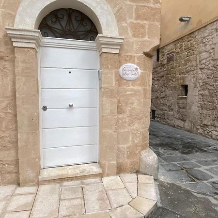 Star Suite Tarente Buitenkant foto